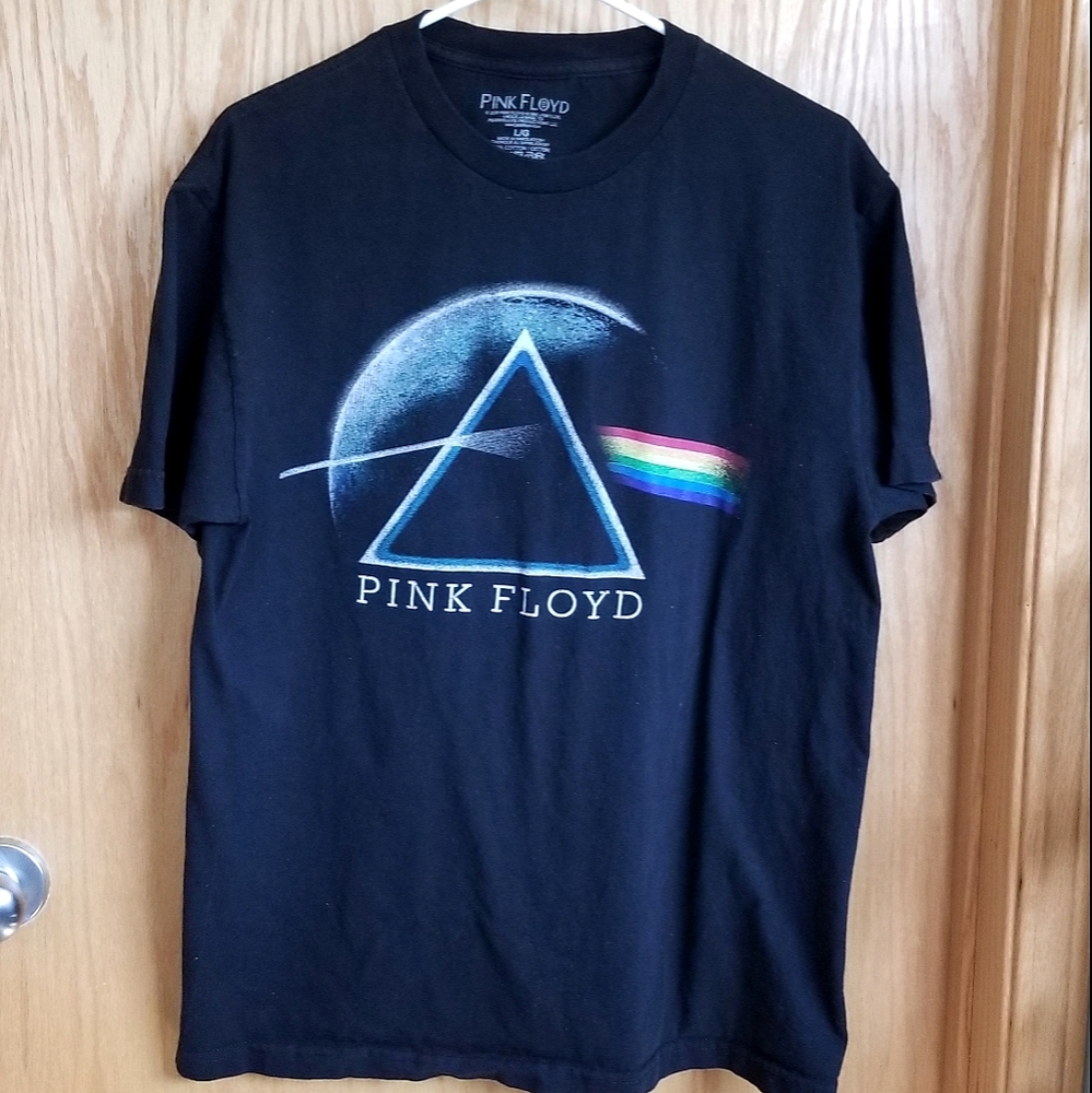 Pink Floyd shirt